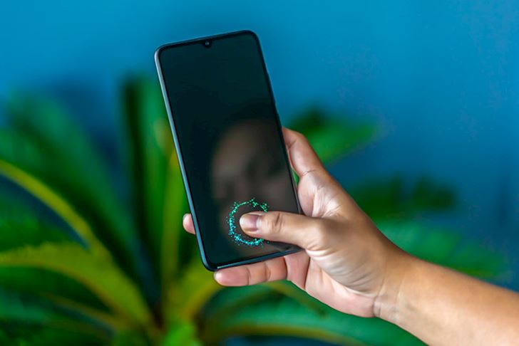 Điện thoại tích hợp vân tay trong màn hình bỗng dưng nhộn nhịp tại Việt Nam
