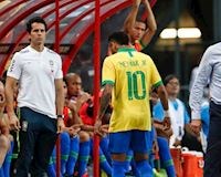 Brazil suýt thua, Neymar lại dính chấn thương khủng khiếp