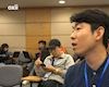 Video clip: Phóng viên Hàn đẹp trai như Son Heung-min hỏi khó thầy Park