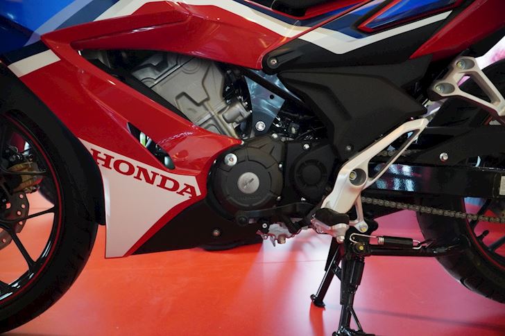 Honda Winner X 2020 ra mắt phiên bản đường đua, tăng giá bán