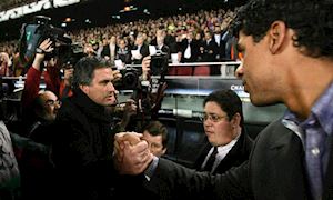 Thích thú với ghi chú của Mourinho về Barca cách đây 13 năm