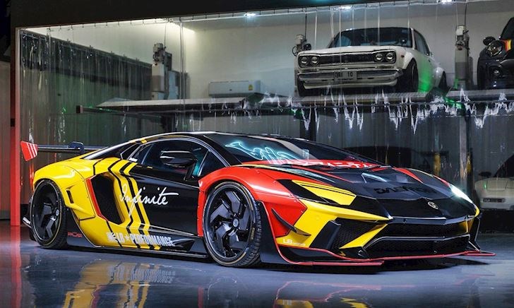 Siêu xe Lamborghini Aventador “loè loẹt” nhất thế giới
