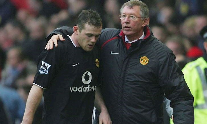 Rooney: 'Sir Alex giỏi, nhưng không bằng Van Gaal'