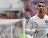 CLIP: Muốn 'đệm bóng vào lưới trống' như Ronaldo, đâu phải dễ?