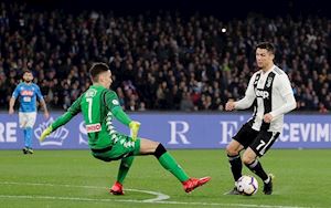 Mạo hiểm Ronaldo, Juventus đả bại Napoli trong lúc hơn người