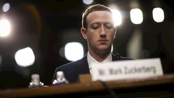 Sốc: Mark Zuckerberg rời ghế chủ tịch, Facebook lâm khủng hoảng chuẩn bị phá sản