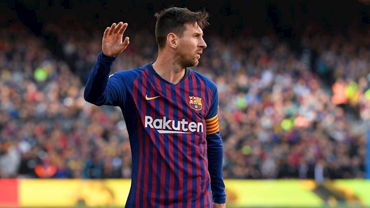 SỐC: Messi bị tước siêu phẩm đá phạt trực tiếp kiểu panelka