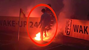 CLIP: Nhân viên dập pháo sáng bằng chân, sân Hàng Đẫy bị phạt không oan