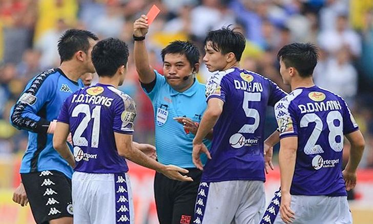 CLIP - Khoảnh khắc vòng 9 V.League: Văn Thanh trở lại, Đình Trọng 'lên thớt'