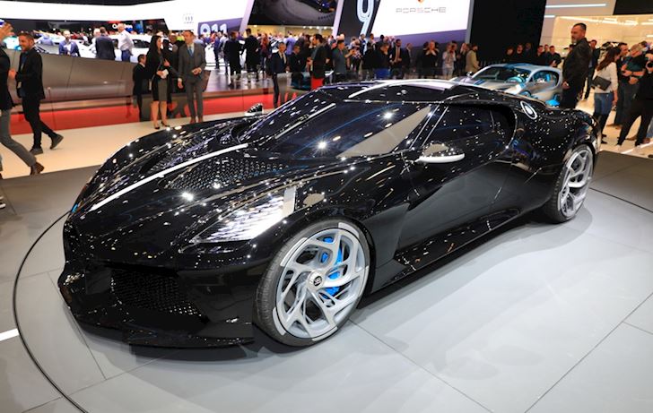 Cristiano Ronaldo chi 440 tỷ mua siêu xe đắt nhất thế giới