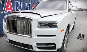 Siêu phẩm Rolls-Royce Cullinan 40 tỷ đầu tiên cập bến Việt Nam