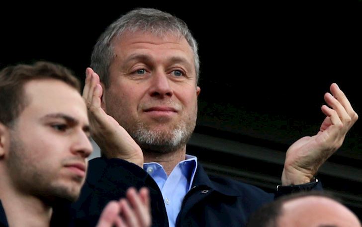 'Mat tich' suot 1 nam, Abramovich lo mat xem Chelsea da chung ket Europa League anh 1
