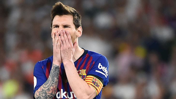 Bóng đá quốc tế ngày 26/5: Messi ôm hận trong ngày lập kỷ lục