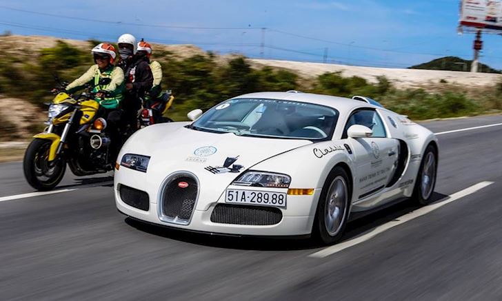 Siêu xe Bugatti Veyron được định giá cao nhất Việt Nam với 66 tỷ