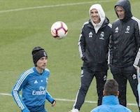 Zidane cân nhắc 'buông bỏ" Modric và Bale