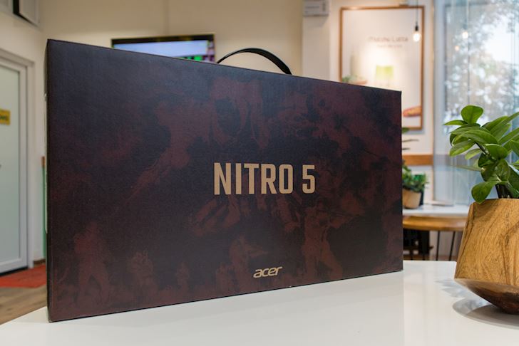 Mo hop nhanh laptop gaming Acer Nitro 5 2