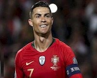 Nghỉ gần năm, Ronaldo bị bắt quay lại tuyển đá Nations League