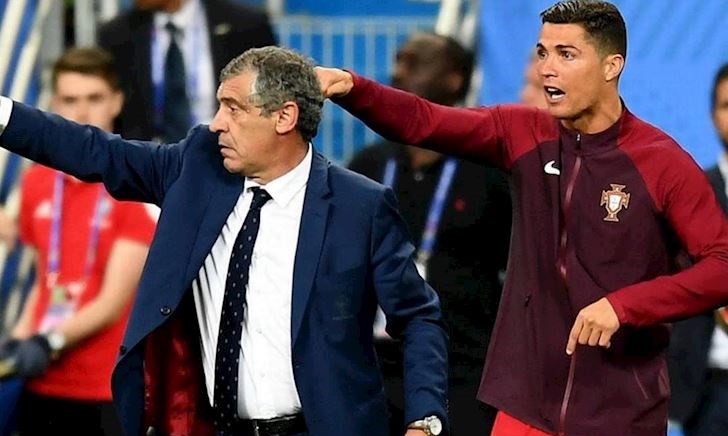 HLV tuyển Bồ Đào Nha tiết lộ lần 'chiếm quyền' của Ronaldo