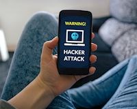 Cách hacker cài sẵn phần mềm độc hại trên smartphone trước khi mở hộp