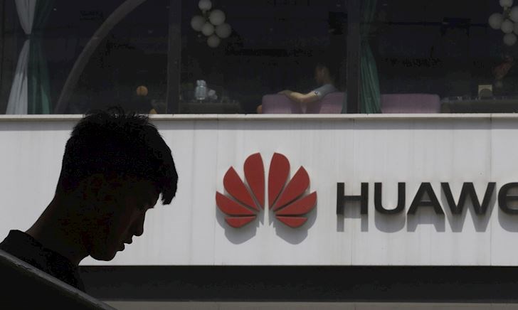 Thừa nhận Mỹ gây khó khăn, CEO Huawei nói thiệt hại gần nửa doanh thu