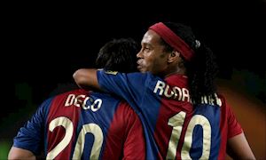 Barca phải bán Ronaldinho và Deco vì sợ Messi hư hỏng
