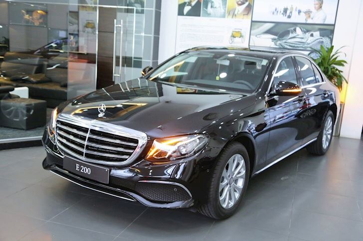 Cần bán xe Mercedes Benz E200 2019 chính chủ sử dụng từ đầu