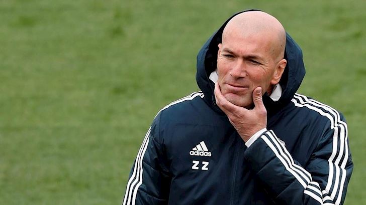 Zidane vắt óc nghĩ sơ đồ cho 'bộ tứ nguyên tử Real'