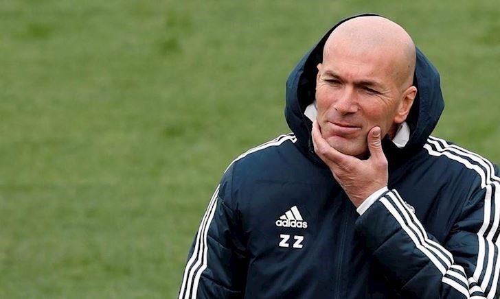 Zidane vắt óc nghĩ sơ đồ cho 'bộ tứ nguyên tử Real'