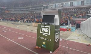 VAR mất điện, đội vô địch châu Phi phải trả lại cúp Champions League