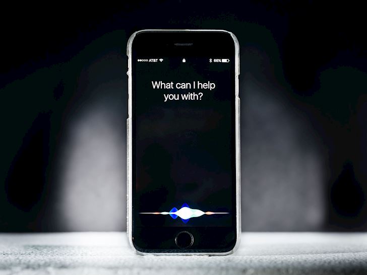 Bằng chứng cho thấy những gì anh em nói với Siri của Apple đều được người khác nghe hết