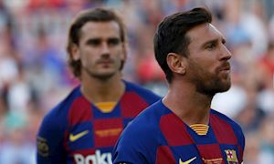 Video clip: Messi ngó lơ Griezmann, lộ bằng chứng 'bằng mặt không bằng lòng'