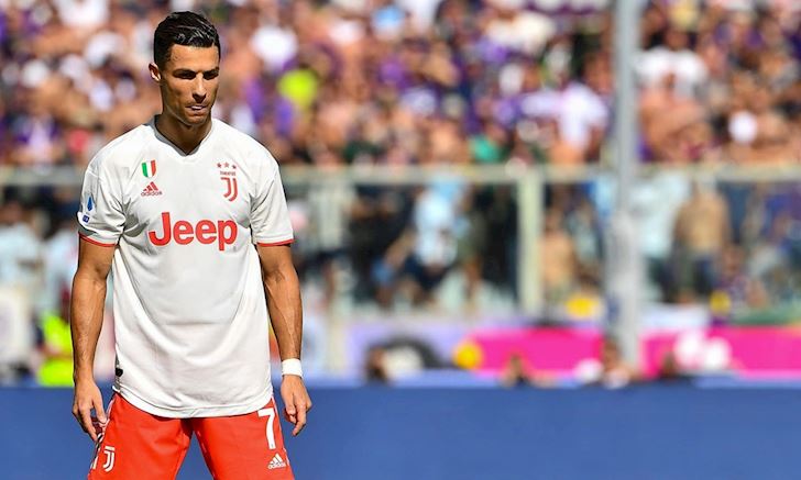 Ronaldo bất lực, Juventus gặp họa trên đất khách