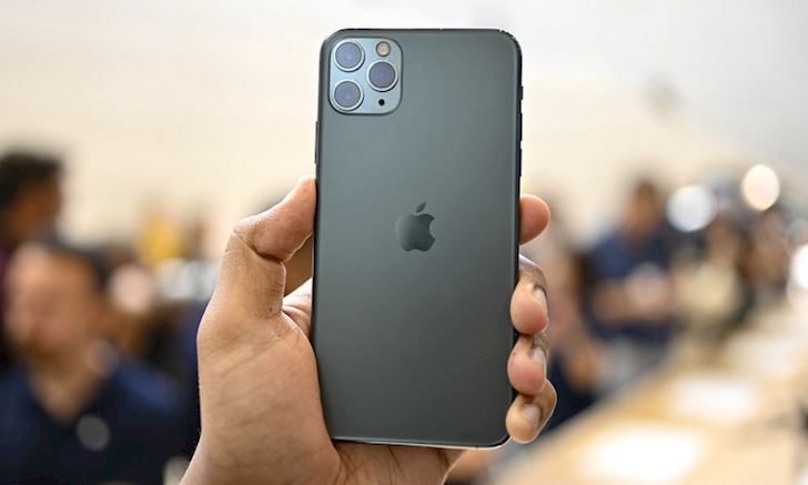 iPhone 11 Pro Max giá bao nhiêu tiền khi về Việt Nam?