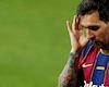 Lợi dụng Messi sơ hở, Barca nhanh trí cắt giảm tiền lương