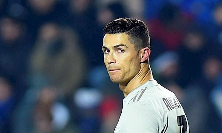 Ronaldo, điểm 10 cho nhân cách