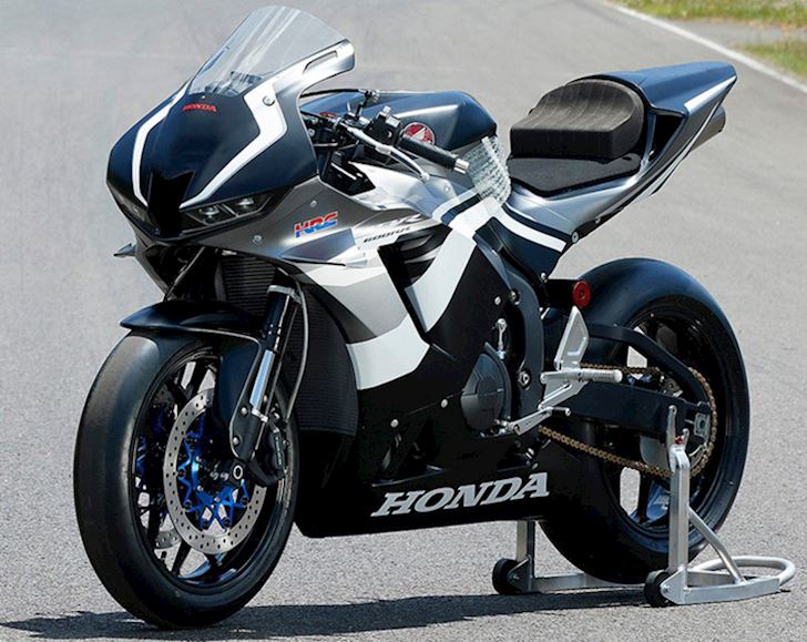 Cận cảnh Honda CBR600RR 2021 giá hơn 350 triệu cạnh tranh với Yamaha  YZFR6 Kawasaki ZX6R  Tạp chí Doanh nghiệp Việt Nam