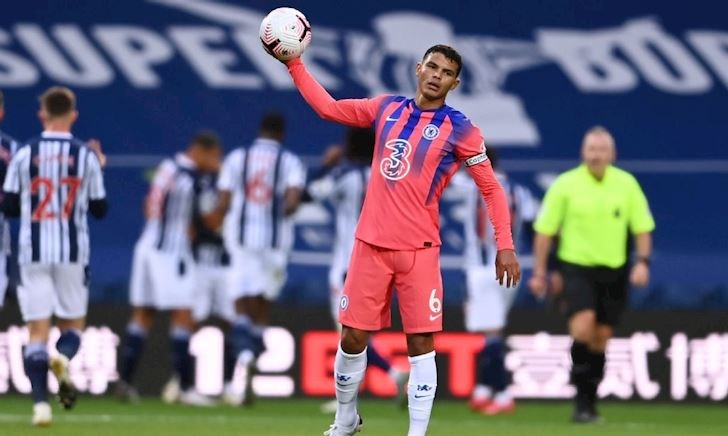 MỚI: Bàn thắng muộn tranh cãi của MU; Thiago Silva ra mắt tồi tệ