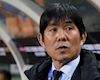 'Phù thuỷ' Nhật Bản sắp mất ghế trước trận gặp Việt Nam