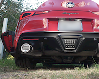 Siêu xe thể thao Toyota Supra Exhaust tạo ra âm thanh từ Harmonica