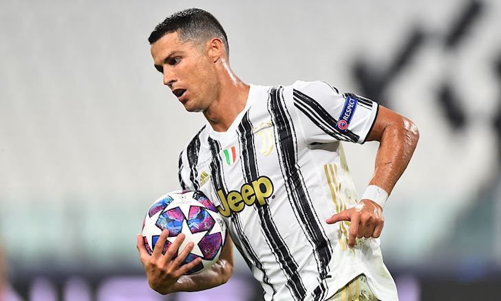 Thuong-vu-mo-am-Ronaldo-co-the-khien-Juventus-rot-hang-xuong-Serie-B-1