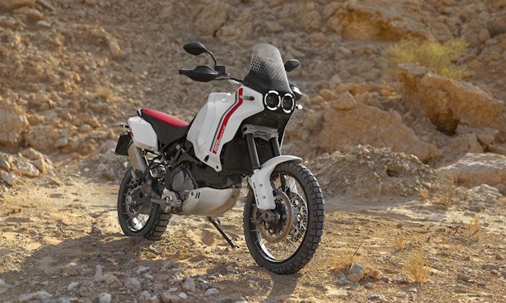 Ducati Desert X được tiết lộ, một mẫu mô tô đa dụng thực sự