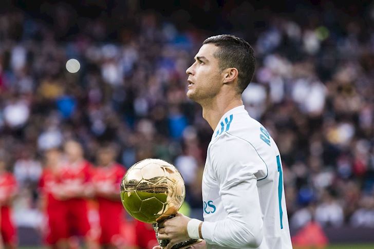 Ronaldo-bi-danh-thue-gap-100-lan-neu-tro-lai-Real-Madrid-1