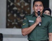 VĐV giả gái Indonesia chính thức được công nhận là đàn ông