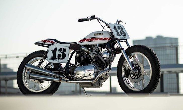 Xe đua Yamaha XV750 được phục chế, với ngoại hình đẹp và động cơ mạnh hơn