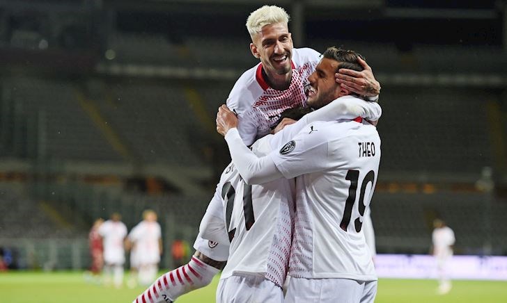 AC Milan thắng 7-0 khiến cả thế giới kinh ngạc