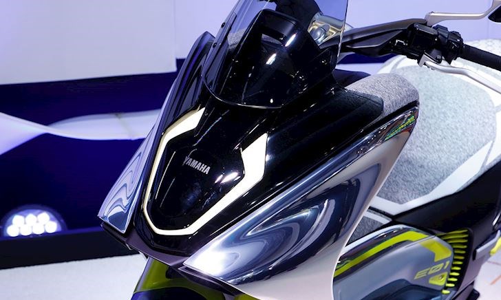 Yamaha đang sản xuất xe điện Nmax E01, với đầu xe tựa R1