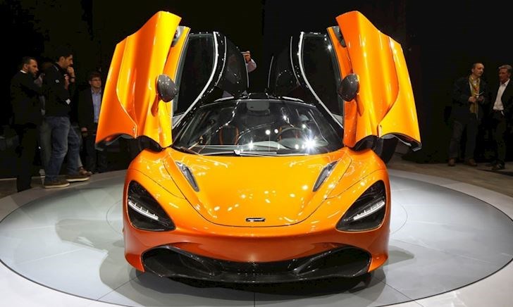 Cơ hội trải nghiệm siêu xe McLaren cho anh em mùa phong toả