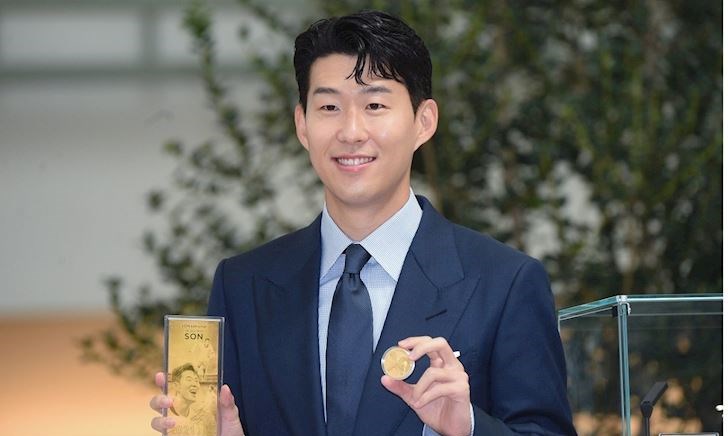 Son Heung-min nhận vinh dự đặc biệt như HLV Park Hang-seo