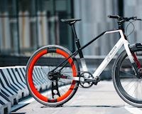 MV Agusta giới thiệu xe đạp điện, chất khỏi bàn