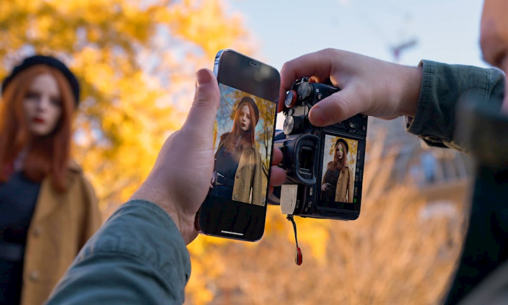 Tính năng quay video xóa phông cực xịn trên iPhone 13 2024 sẽ giúp cho bạn tạo ra những video chất lượng cao và đẹp tự nhiên như chuyên nghiệp. Với tính năng này, bạn có thể xóa phông và chọn các hiệu ứng khác nhau để tạo ra những video độc đáo và đẹp mắt hơn. Sử dụng iPhone 13 2024 để quay video chuyên nghiệp và nổi bật hơn.